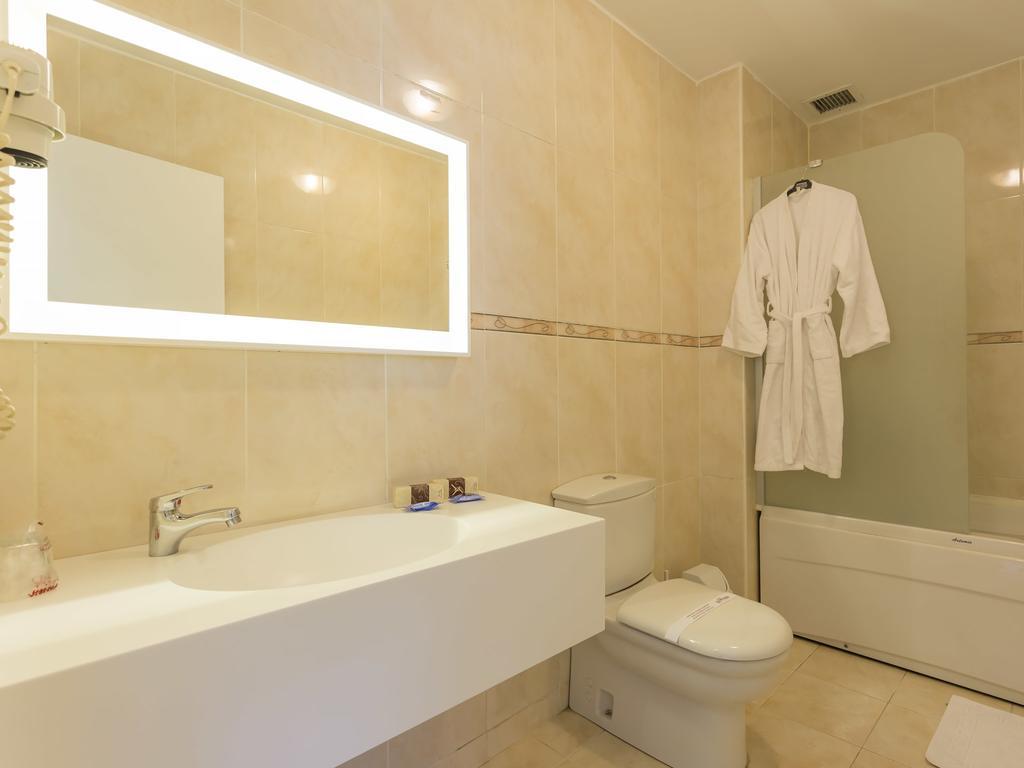 Otel Gazi Park 4*